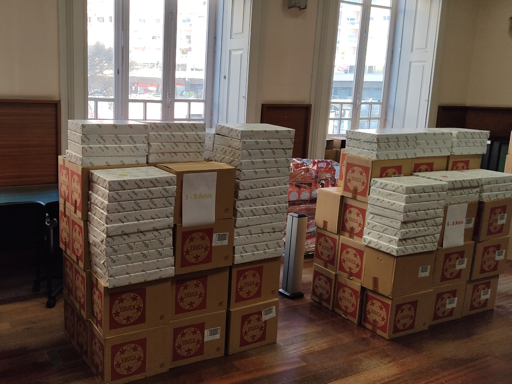 Natal Solidário com entrega de brinquedos